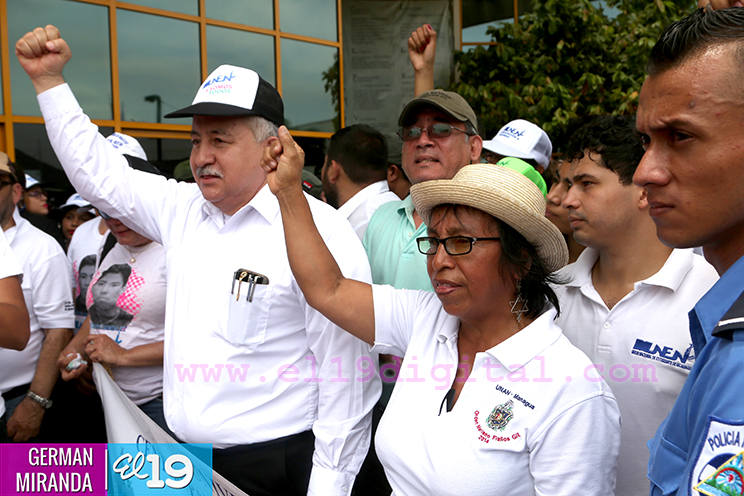 Conmemoran 17 aniversario de la ca&iacute;da de Roberto Gonz&aacute;lez